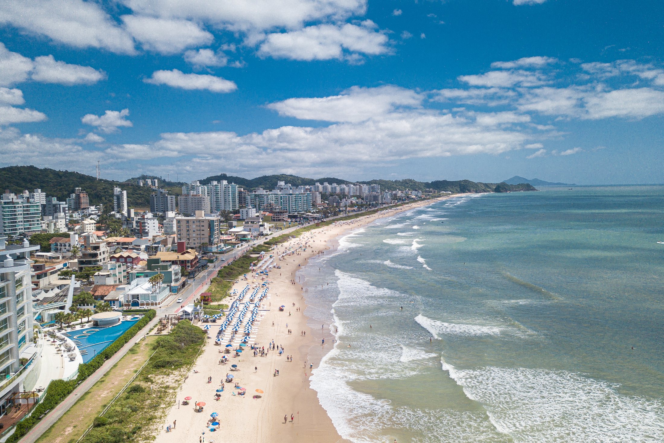 Vista aérea da Praia Brava, em Itajaí, Santa Catarina